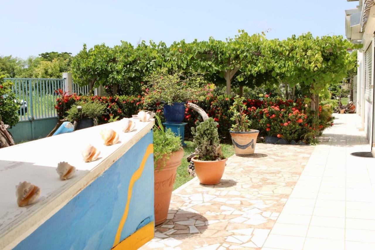 Bed & Breakfast 6 Suites Piscine Et Plage Pointe Faula Le Vauclin Esterno foto
