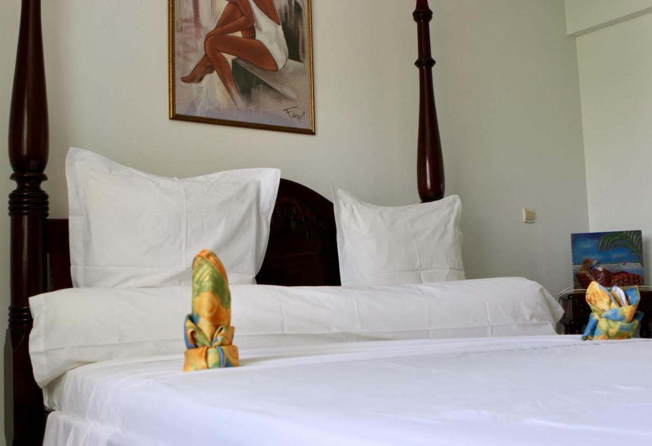 Bed & Breakfast 6 Suites Piscine Et Plage Pointe Faula Le Vauclin Esterno foto